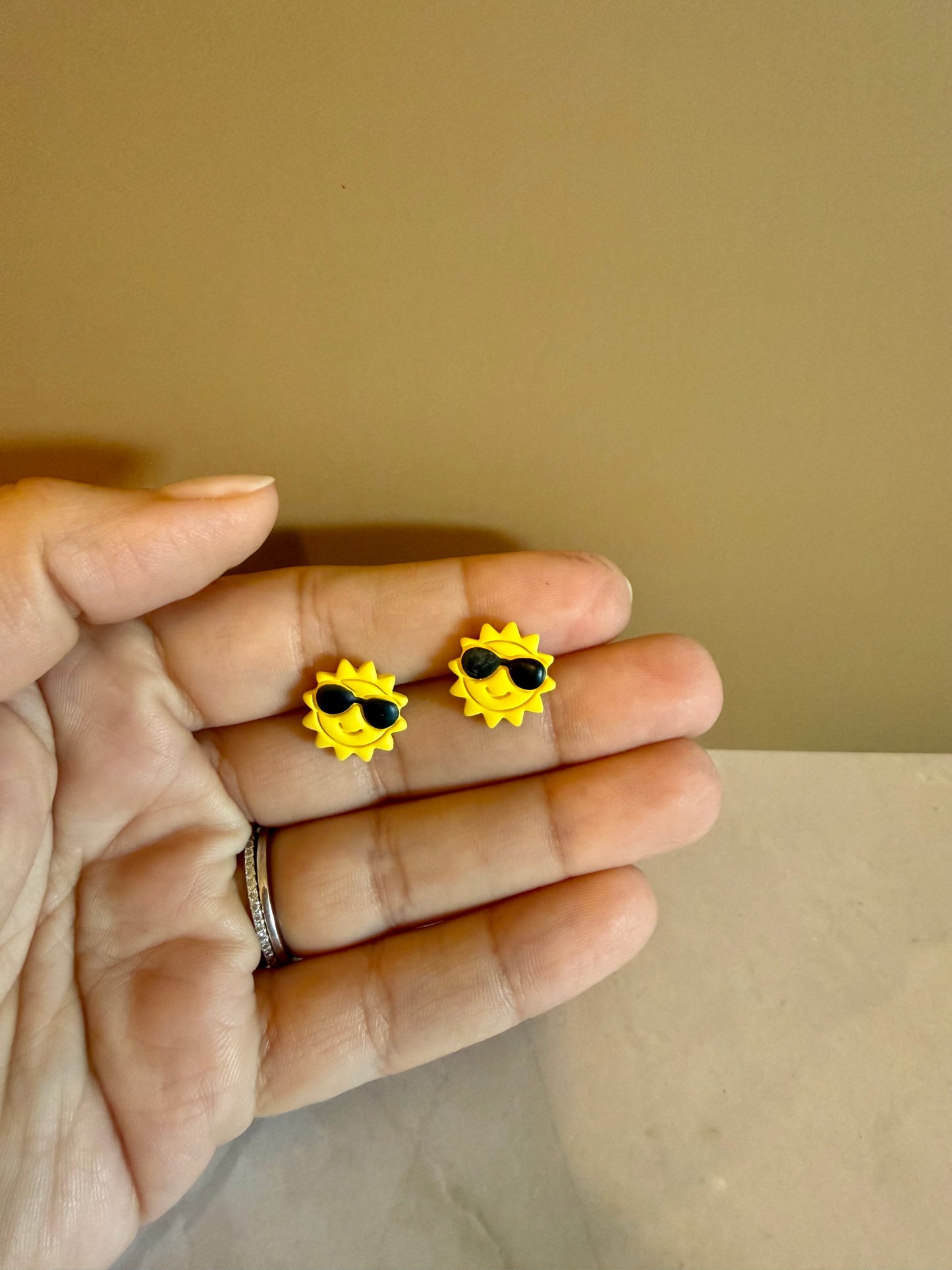 Sun Studs