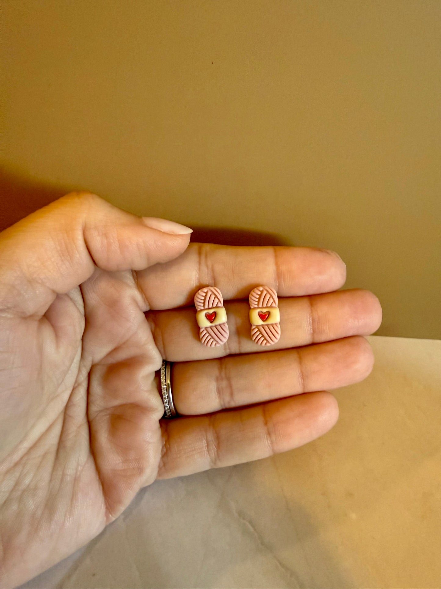 Yarn Studs