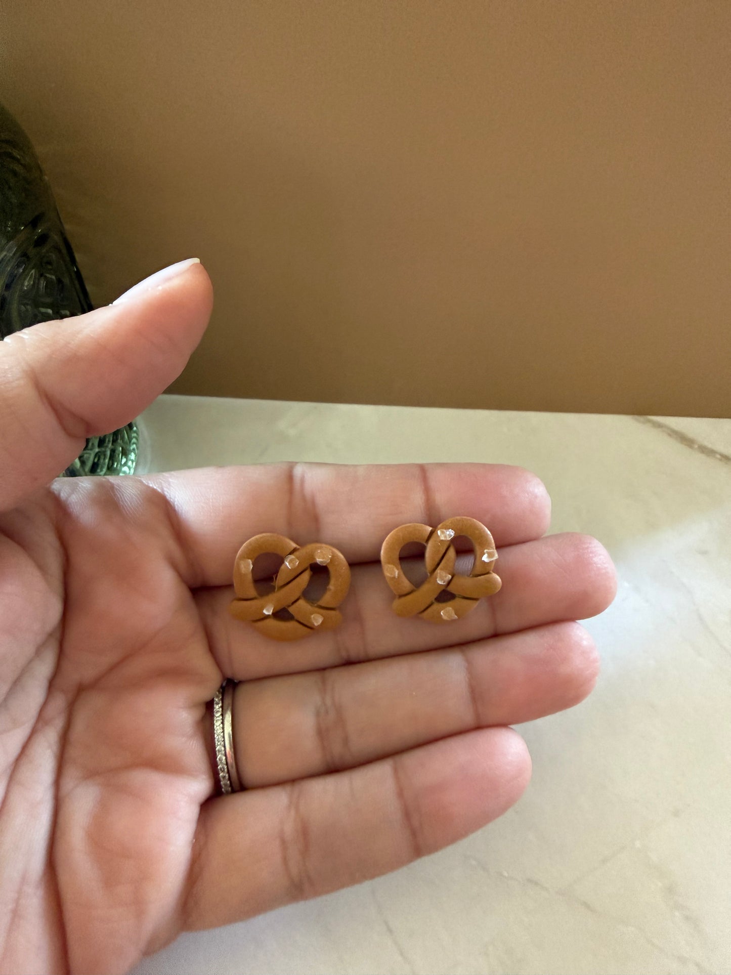 Pretzel Studs