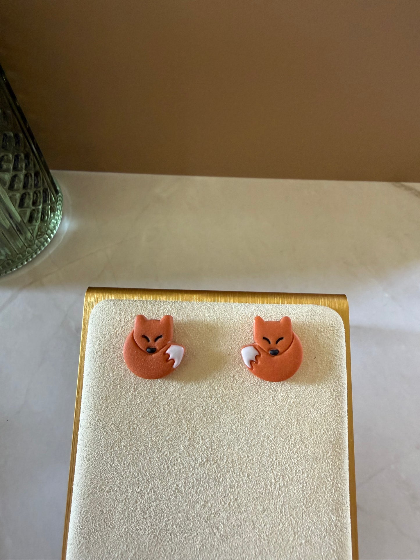 Fox Studs